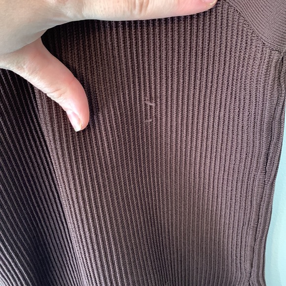 Babaton Aritzia Sculpt Knit Criss Cross Dress Brown Size Small - Picture 9 of 10